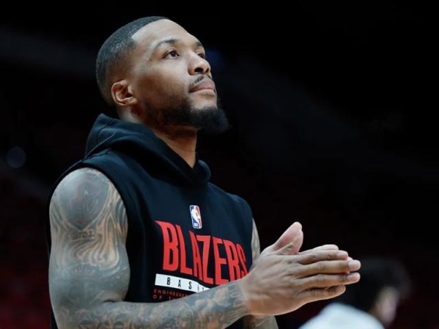 皇冠体育下载-可惜了？若开拓者今年抽中状元签 利拉德将留队