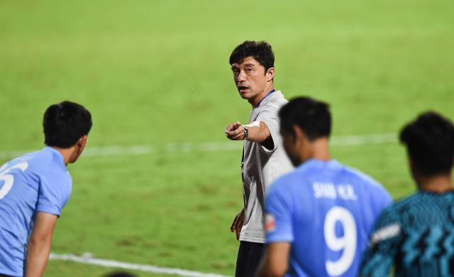 皇冠体育在线头投注-新援快速适应！夏窗豪购让大连人“压着打”更有底气