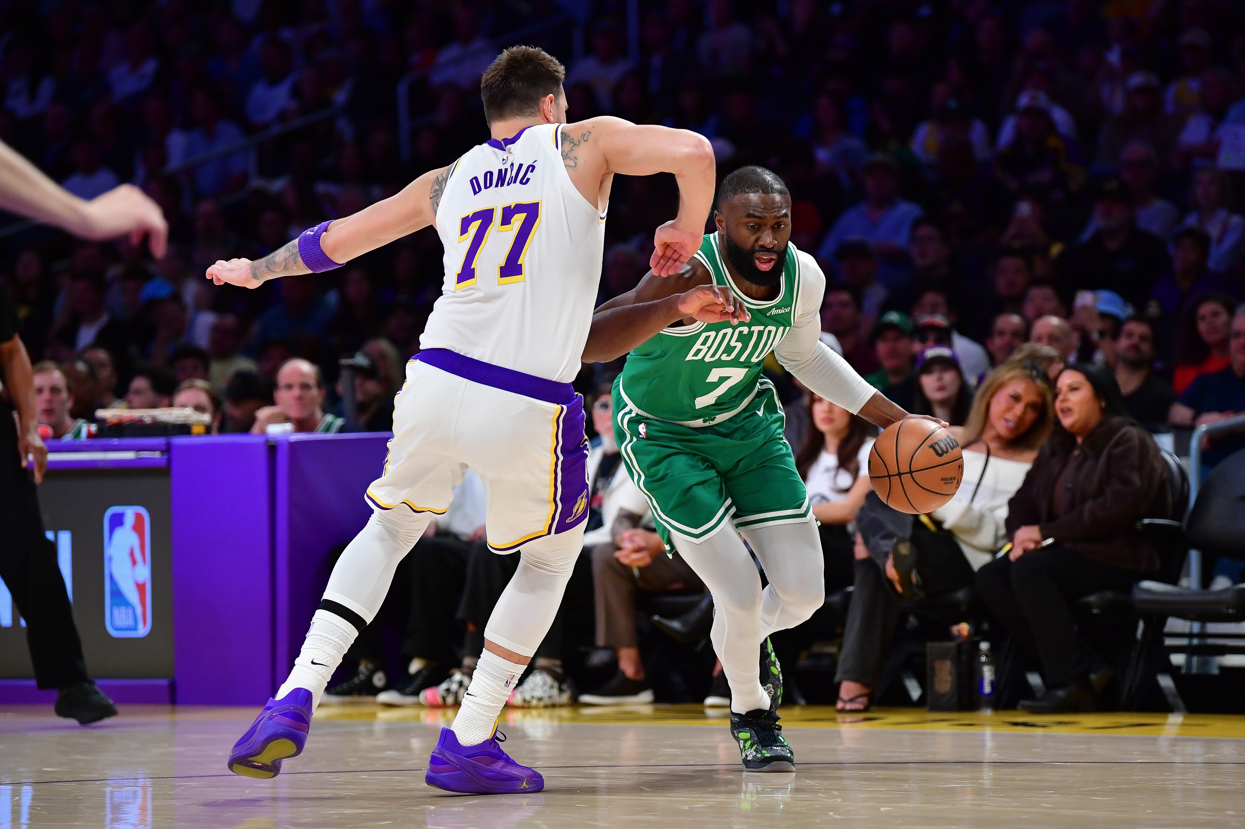 皇冠体育平台-麦坎茨：科比对哈登的评价放卢卡身上很合适 持球大核拿不了冠军